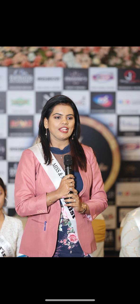 Dr Nidhi Rawat
